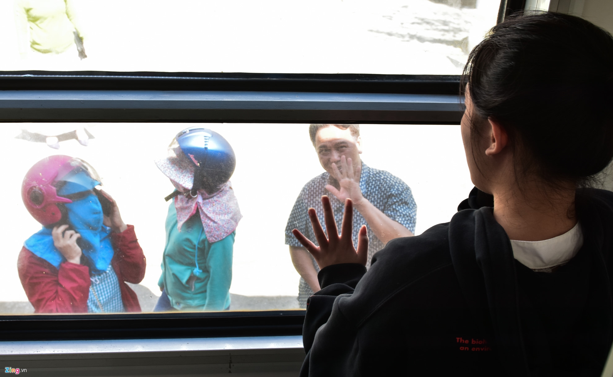 Nước mắt ngày chia ly sau kỳ nghỉ Tết